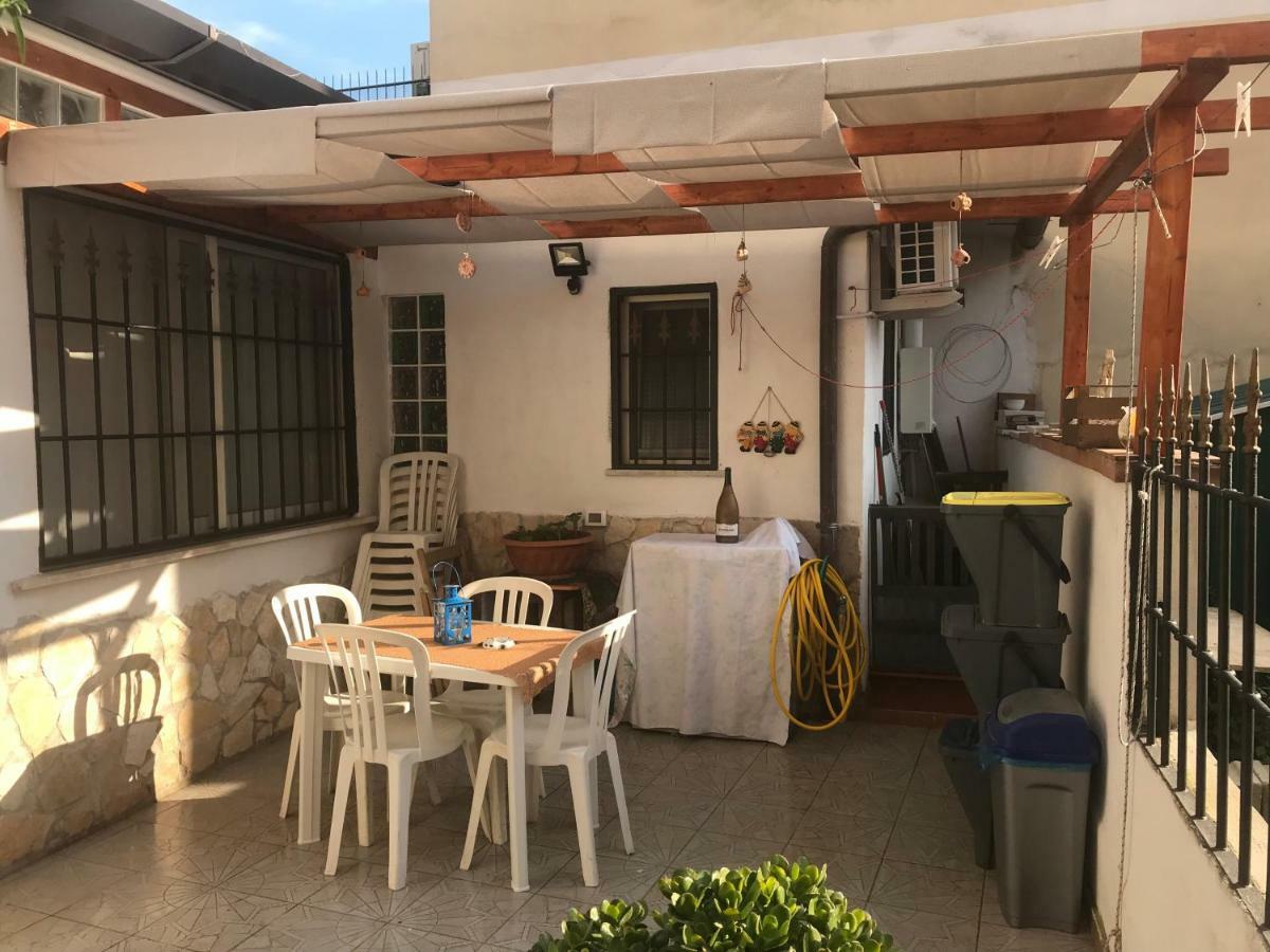 Nido D'Amore A Terracina Buitenkant foto