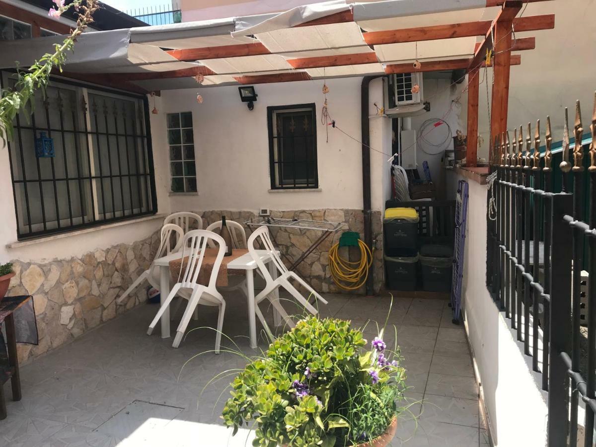 Nido D'Amore A Terracina Buitenkant foto
